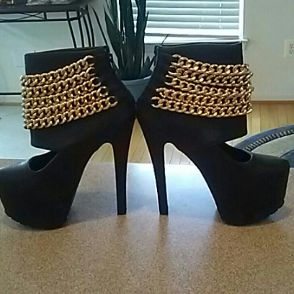 💰💰Privileged Chain Platform Booties💰💰